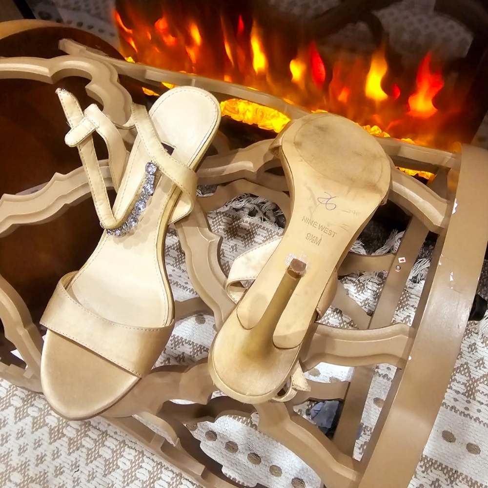 Shoes - Picture 3 of 5